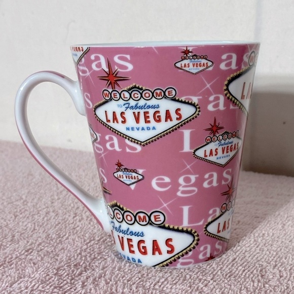 5/$25 Fabulous Las Vegas Sign Pink Porcelain Mug - Picture 9 of 9